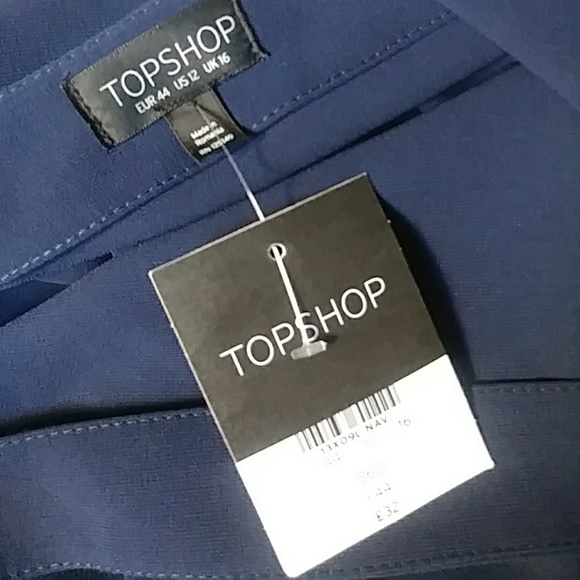 TOPSHOP coldshoulder NWT top navy blue [0066]… - Picture 3 of 7